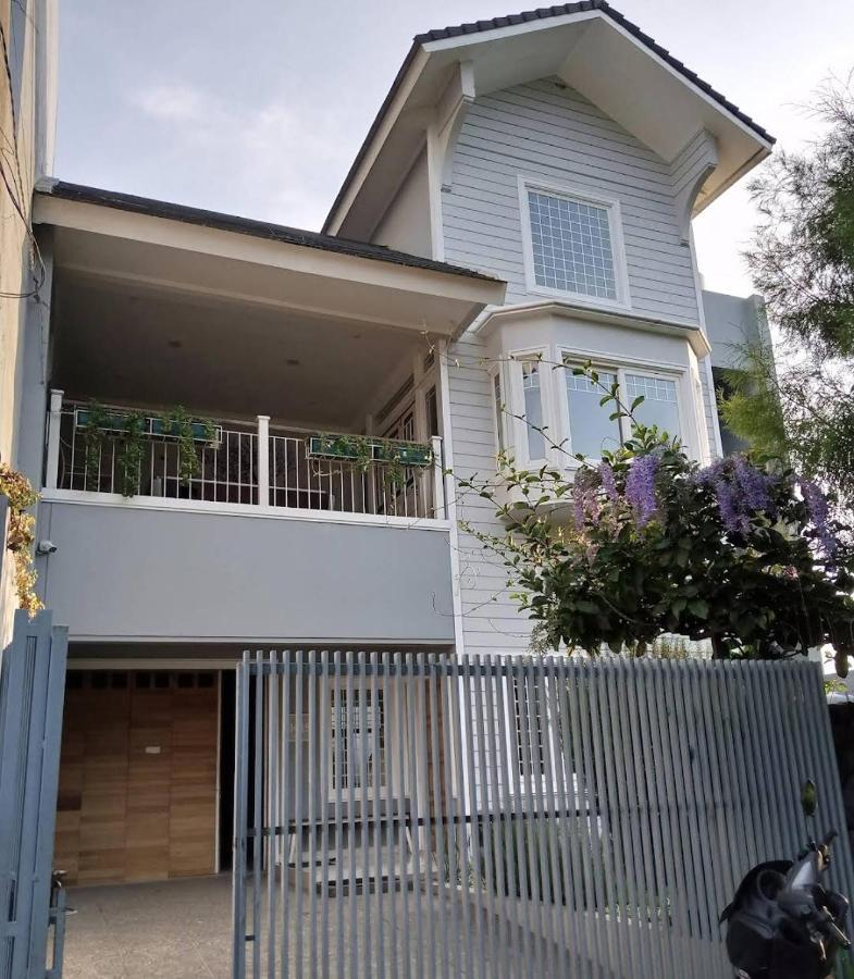 Villa 360 Lembang Esterno foto